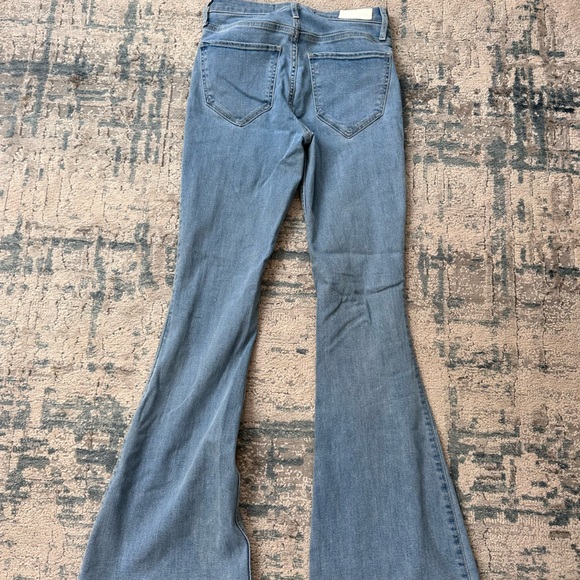 Hollister Split Flare Jeans High Rise - Picture 6 of 6